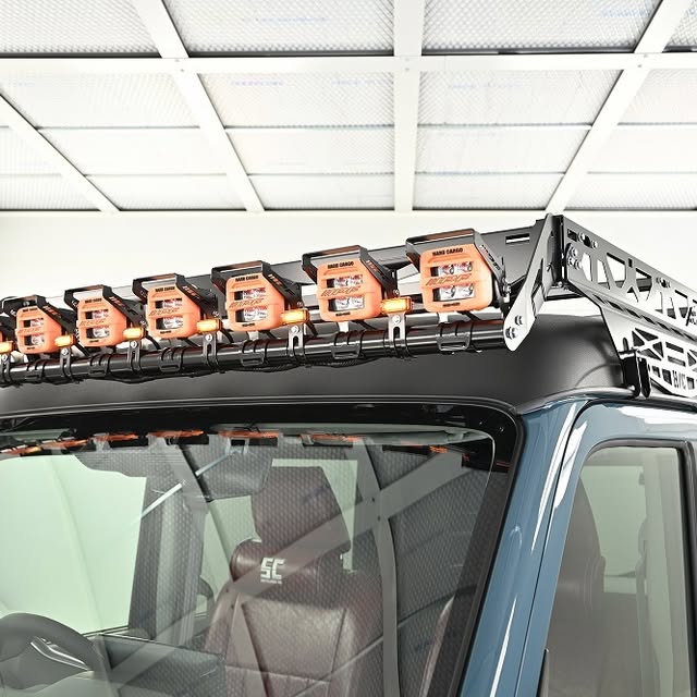 アウトクラスのカスタム車両